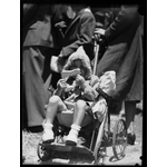 046984PD: Lunch in a pram, 1949