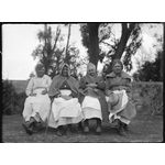 111003PD: Sitting in the garden, 1924?