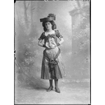 Studio portrait of Miss Lloyd, 5 February 1904 [picture]