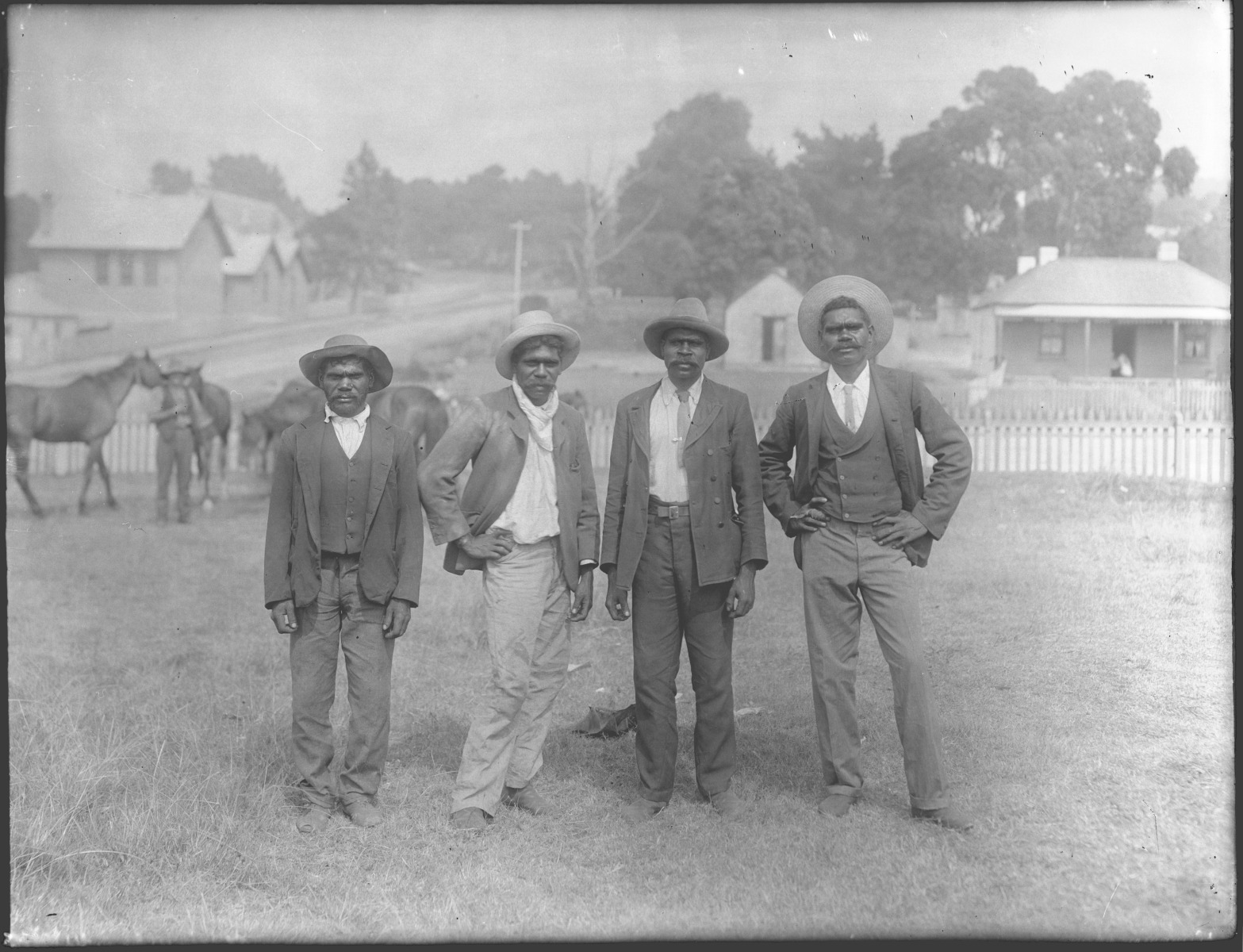 Intersection of York Street and Serpentine Road, Albany. JPG 395.3 KB