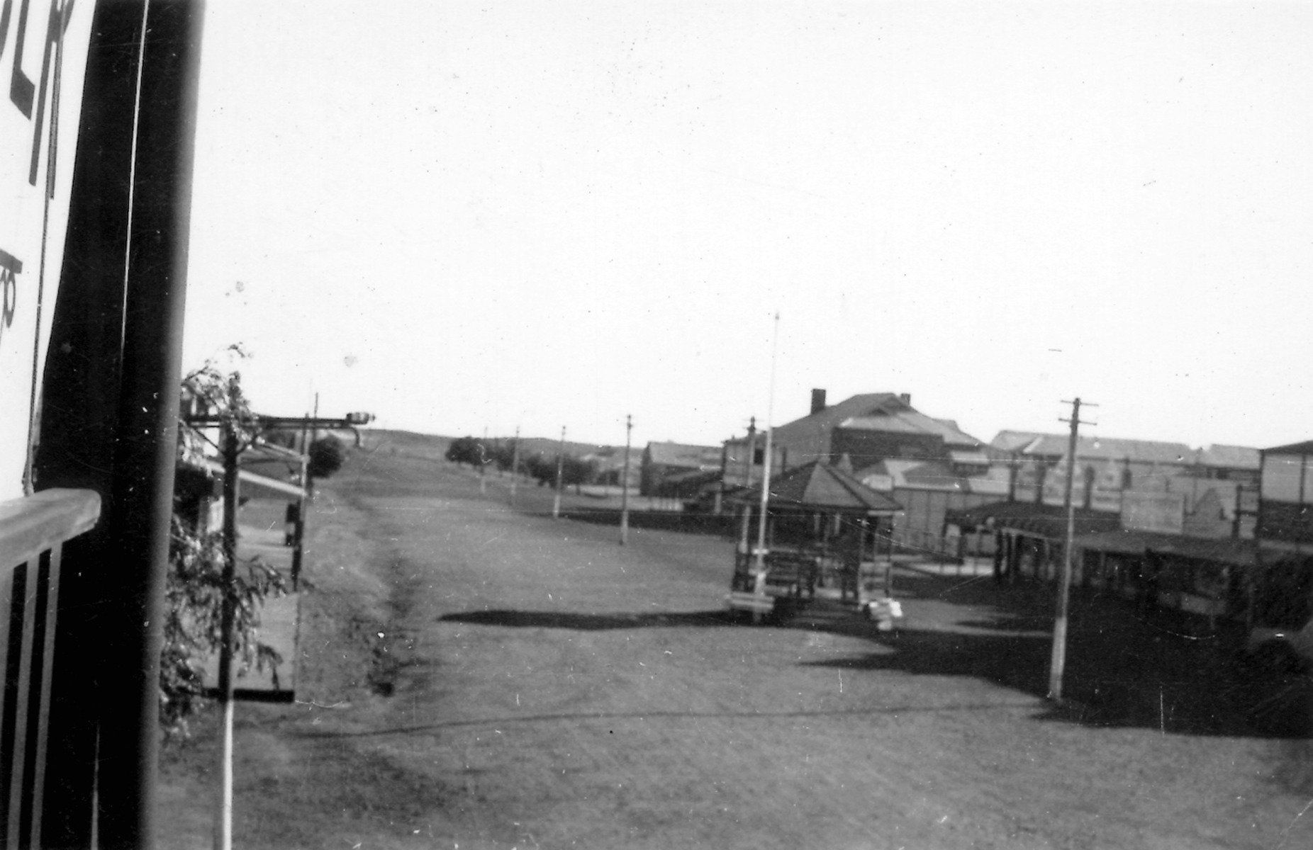Austin Street, Cue, 1939 [picture] State Library of Western Australia