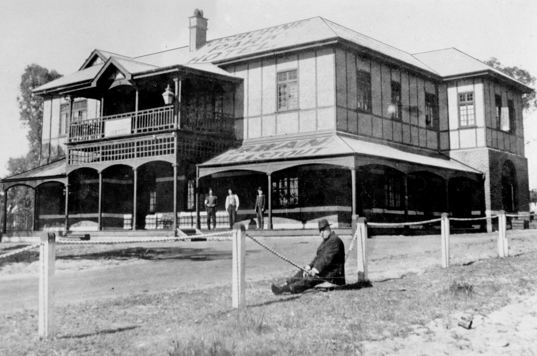 osborne-park-hotel-picture-state-library-of-western-australia