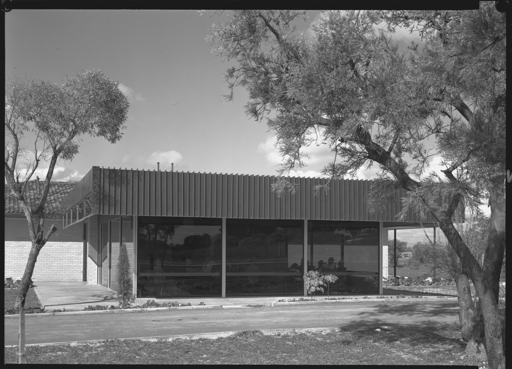 Home of Peace 2 Walter Road Inglewood JPG 520.0 KB