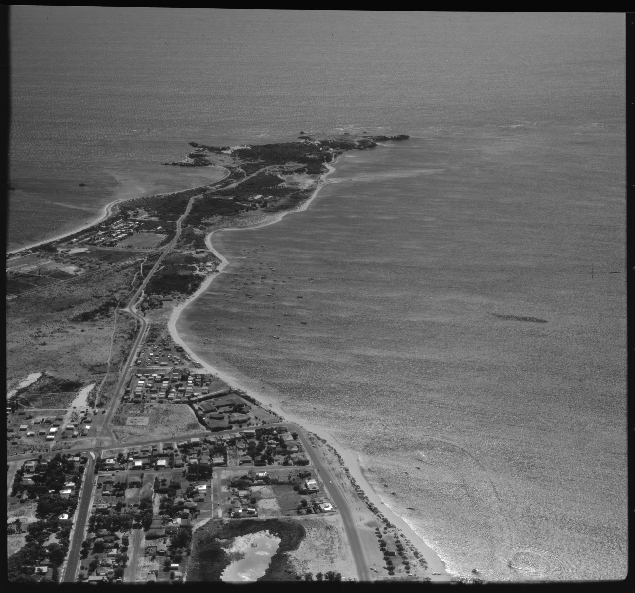 Aerial photographs of Point Peron 9 March 1967 - JPG 431.0 KB