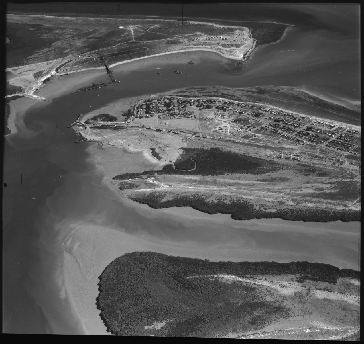 Aerial photographs of Port Hedland and Finucane Island 1 May 1967 ...