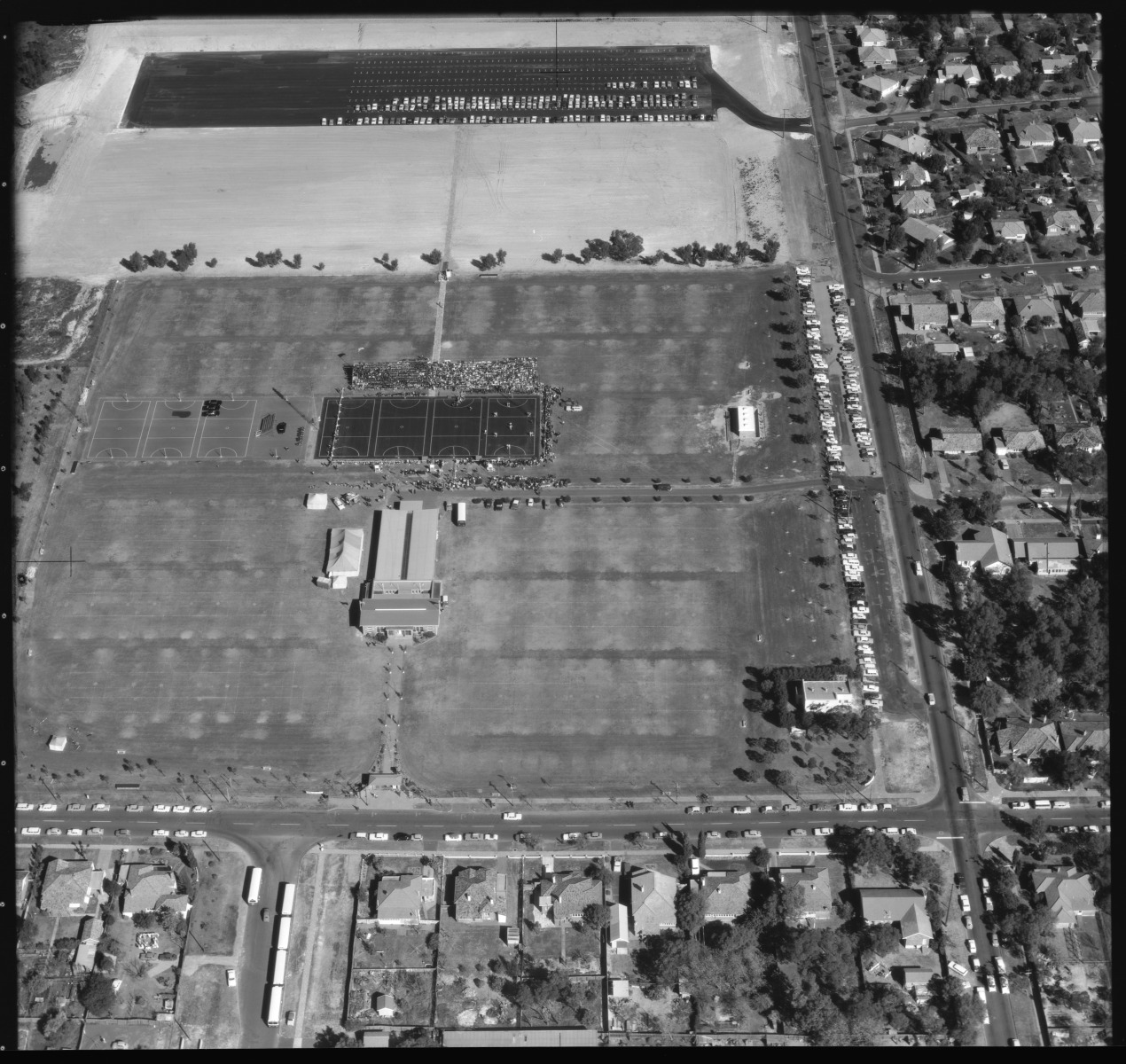 Opening of the 2nd Netball World Championships at the Matthews Netball Centre Jolimont 14 August