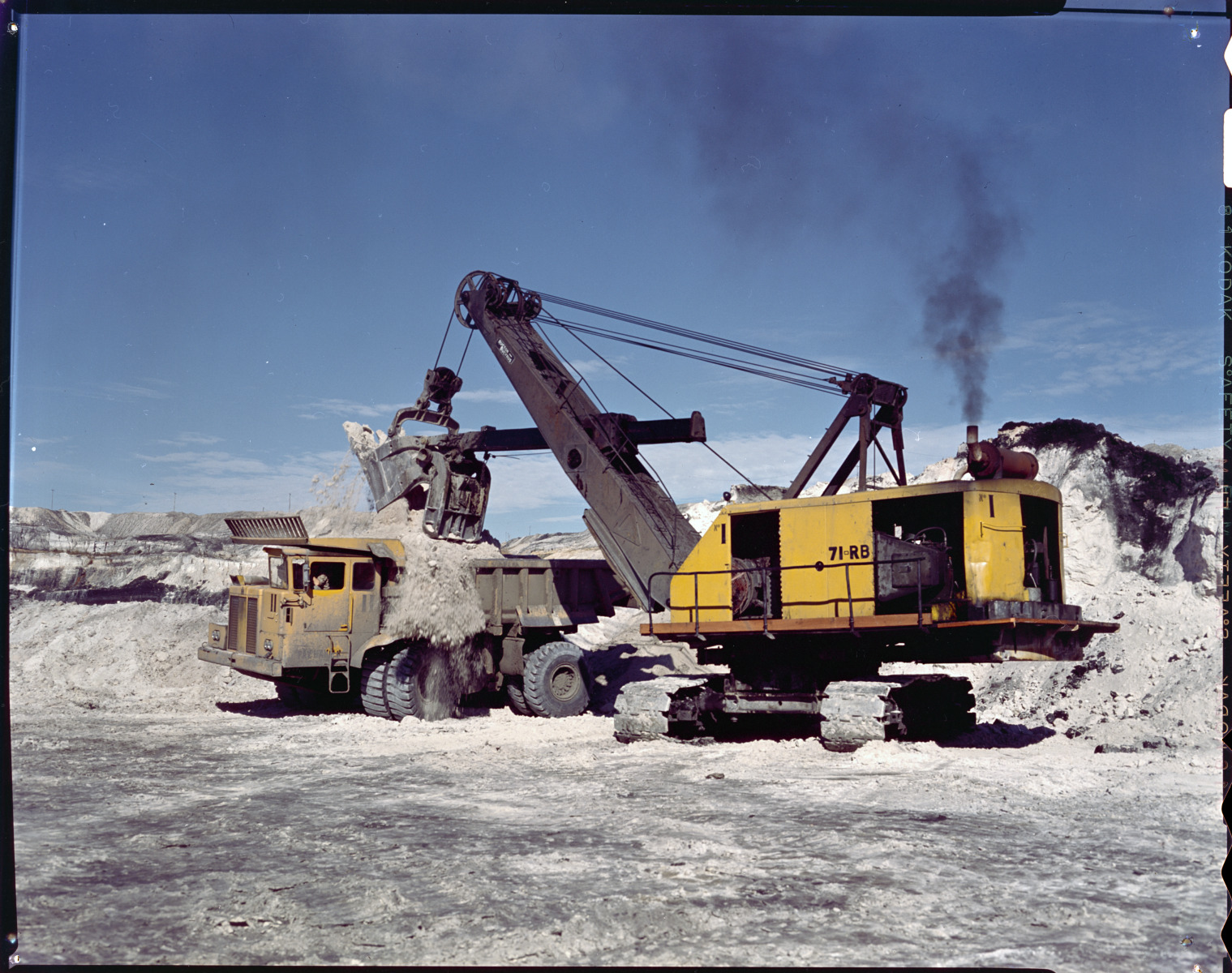 Muja Open Cut coal mine and the Muja Power Station 7 June 1972 - JPG ...