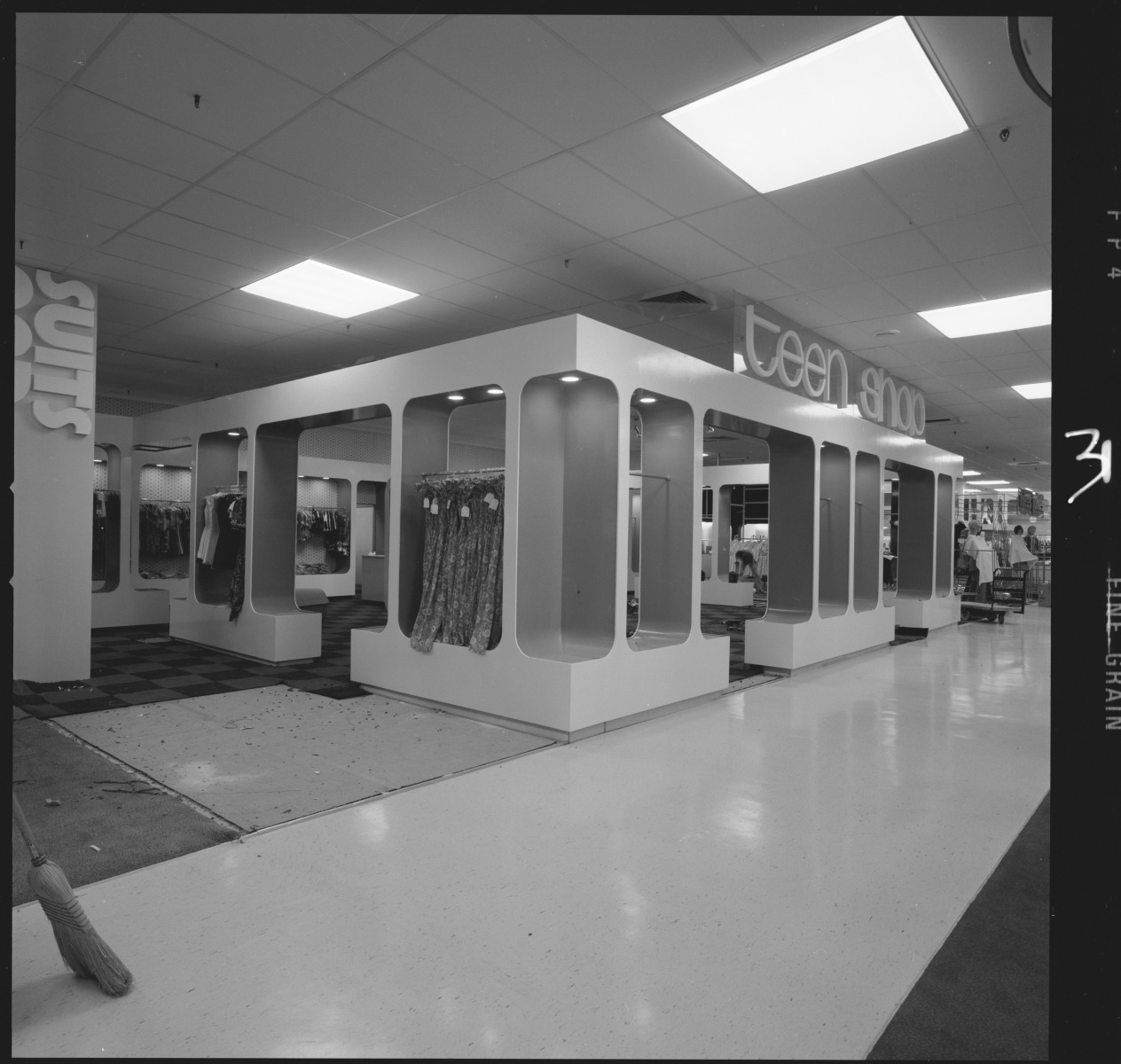 David Jones department store at Booragoon 1972 JPG 217.6 KB