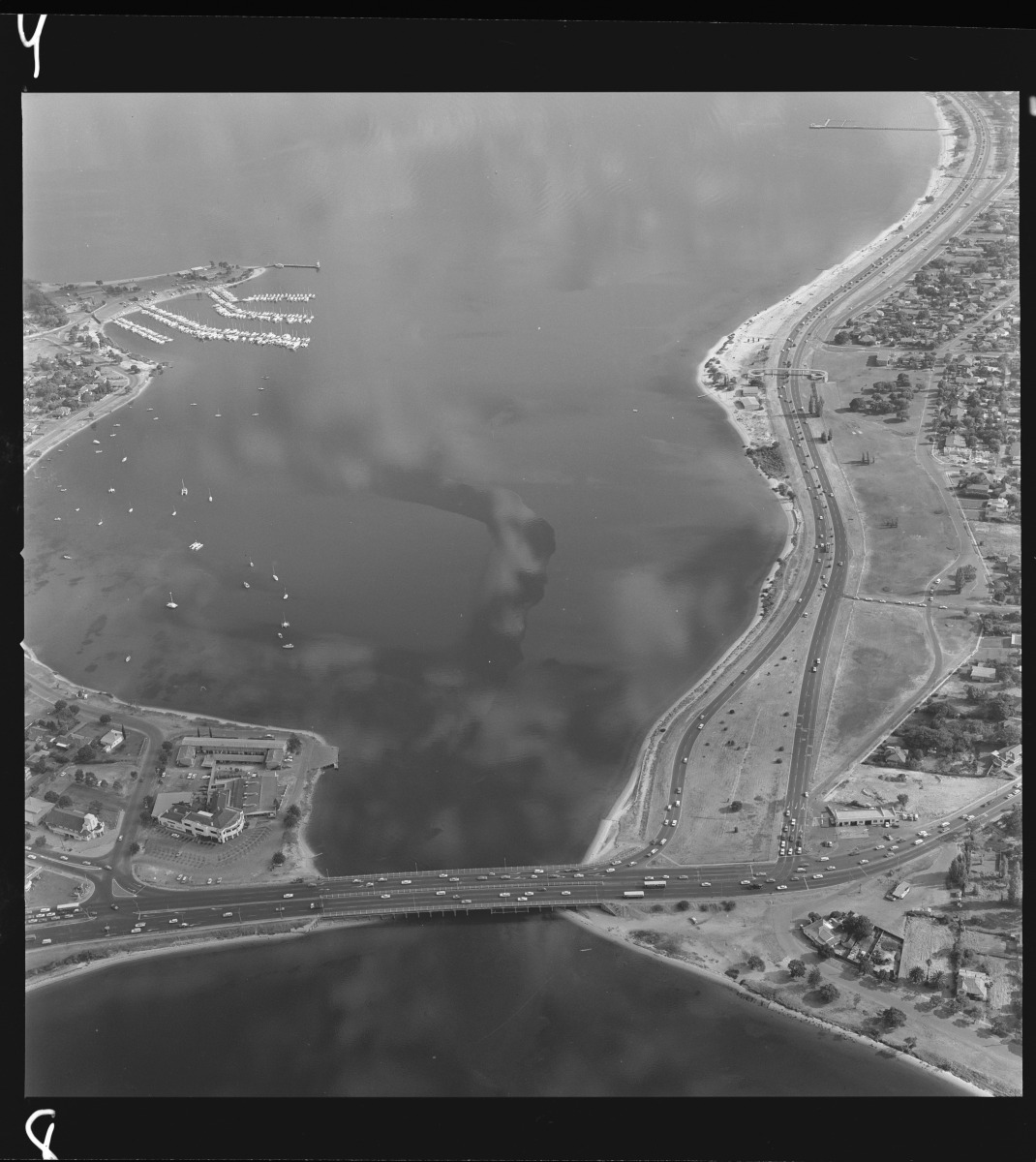 Aerial photographs of the Kwinana Freeway Como State Library of