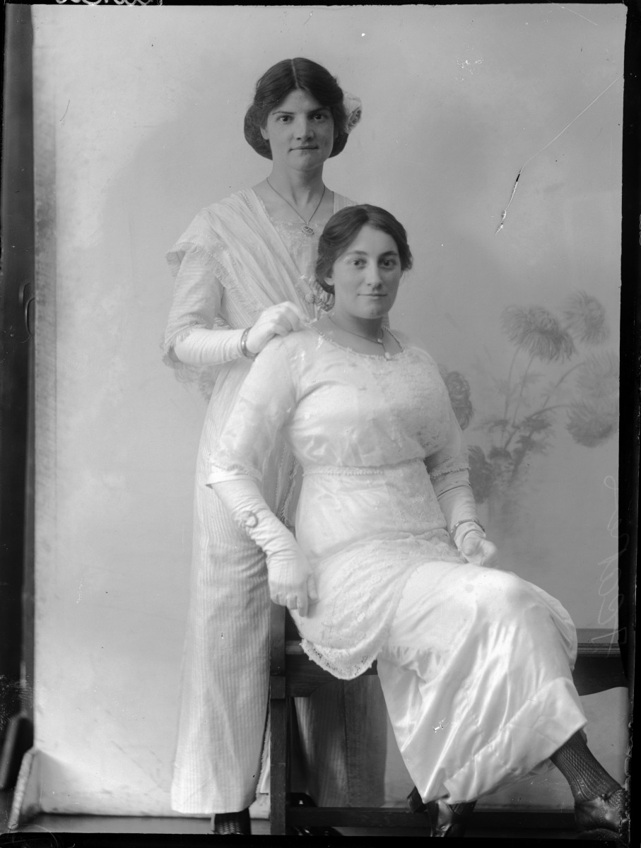 Studio portraits of women from the Feakes family. - State Library of ...