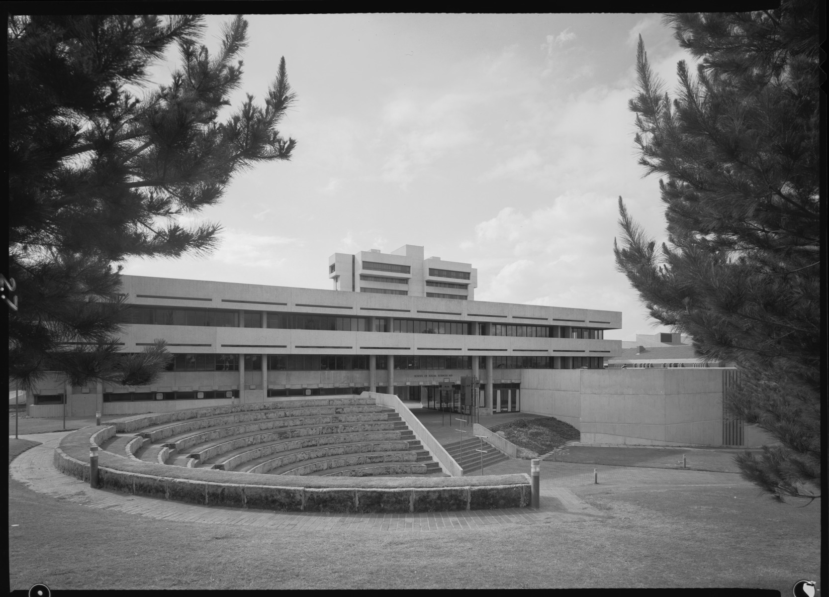 school-of-social-sciences-building-western-australian-institute-of