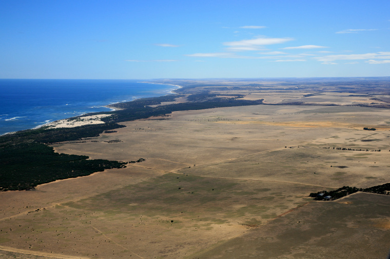 Aerial photographs of Buller - JPG 139.8 KB