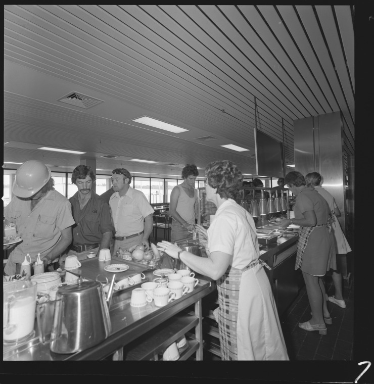 Working at the new Swan Brewery, Canning Vale, 17 March 1978 - State ...