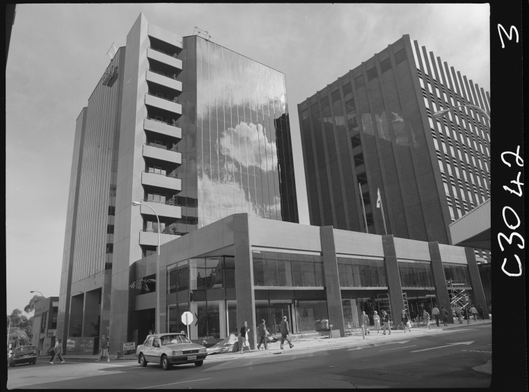 south-west-corner-of-the-intersection-of-pier-and-hay-streets-perth-3