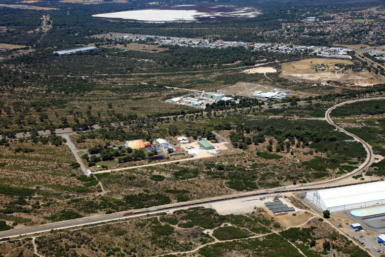 East Rockingham Pool Aerial photographs of East Rockingham, 21 February 2012 - JPG 302.2 KB