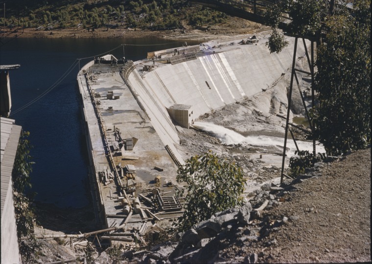 Raising the wall of Wellington Dam State Library of Western Australia