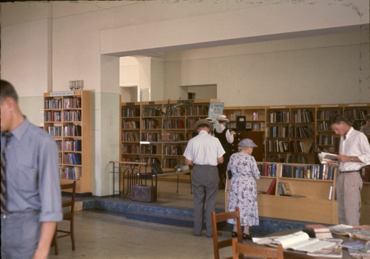 Fremantle Public Library interiors, 23 February 1960 - JPG 96.3 KB