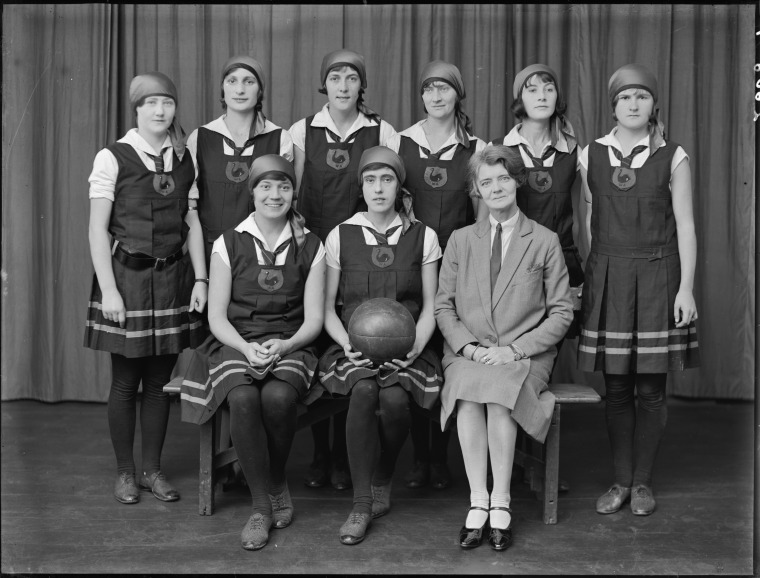 Western Australian Women's Basketball Team. - State Library of Western ...