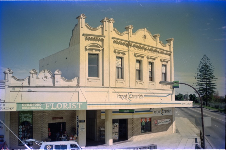 Old Perth Road, Bassendean, August 1987. State Library of Western