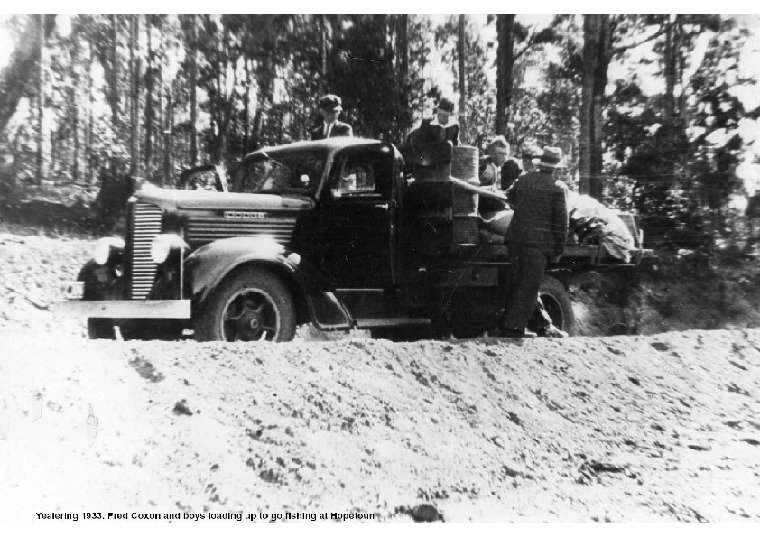 YP28: Fred Coxon and boys loading up to go fishing at Hopetoun, 1933