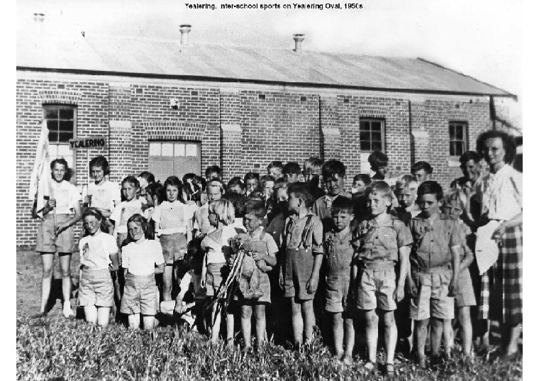 YS18: Inter-school sports on Yealering oval, 1950s