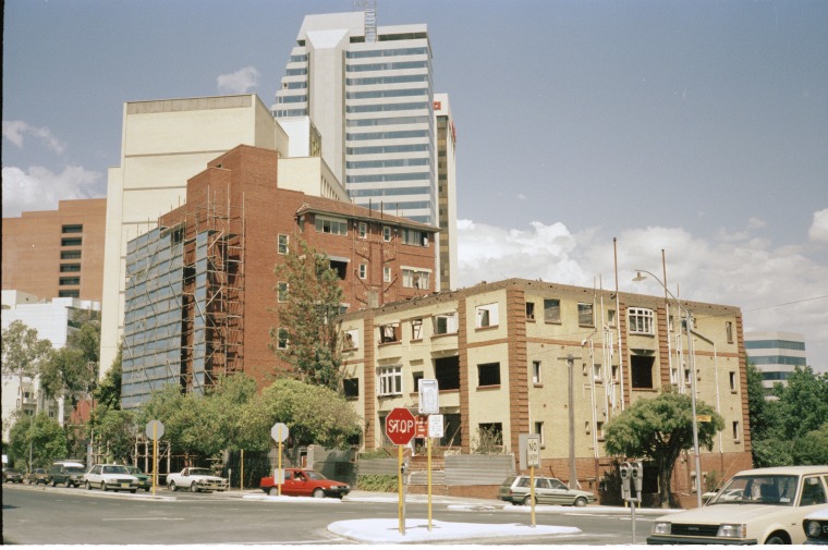 Mount Street and Cliff Street, Perth and West Perth. JPG 118.2 KB
