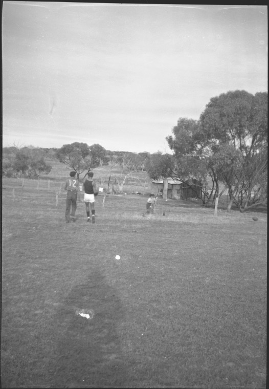 playing-football-at-the-goomalling-native-reserve-state-library-of