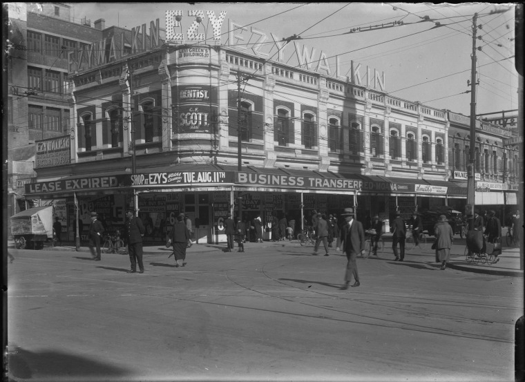 Ezywalkin shoe store, corner of Hay and William Streets, Perth. State