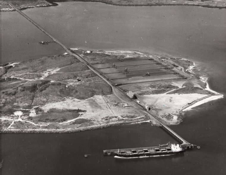 Aerial photograph of Hamersley Iron ship loading facilities on East ...