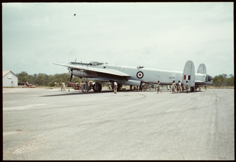 Avro Lincoln Aircraft A73-55, Broome, Western Austalia. - JPG 81.1 KB