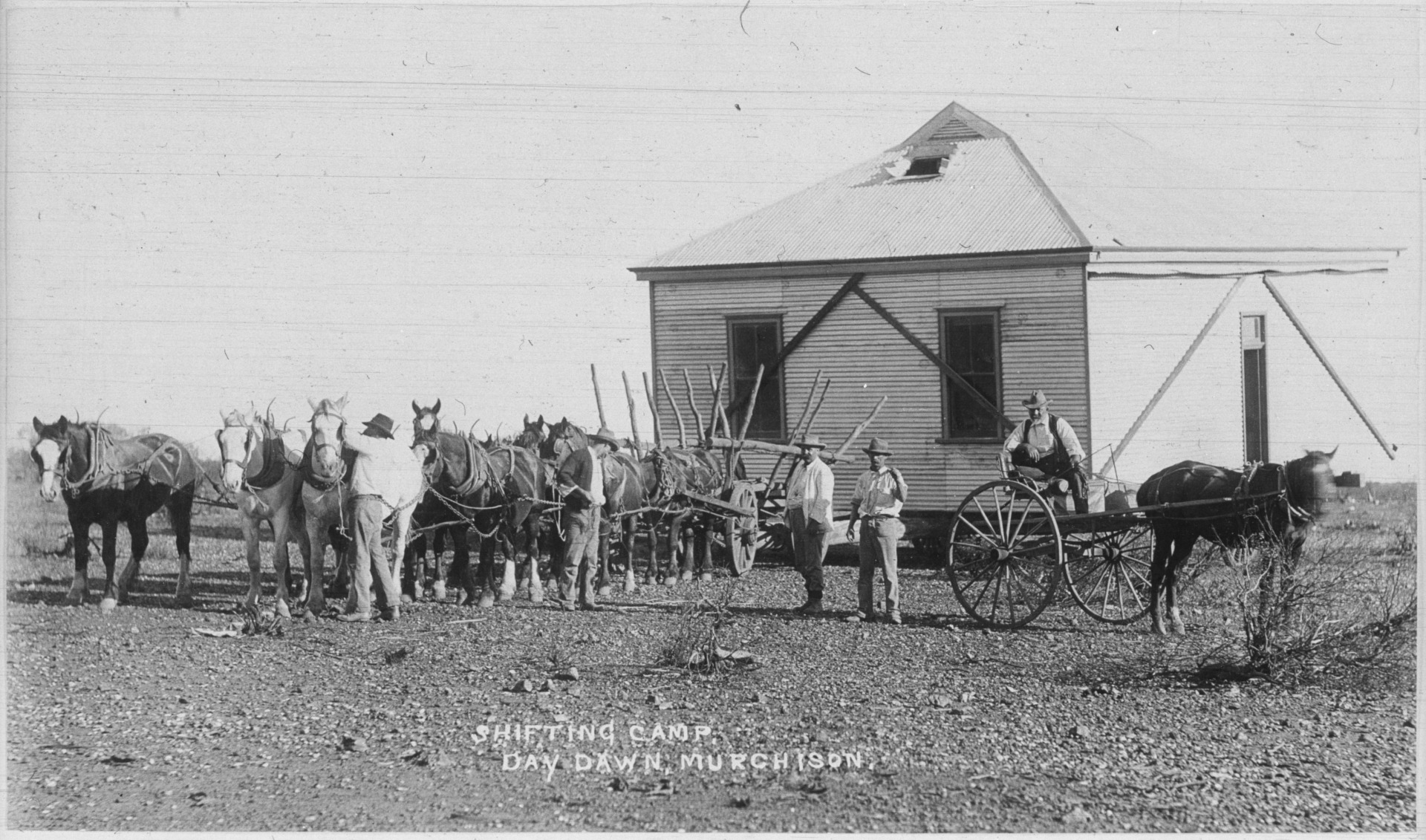 Shifting camp, Day Dawn, Murchison. - State Library of Western Australia