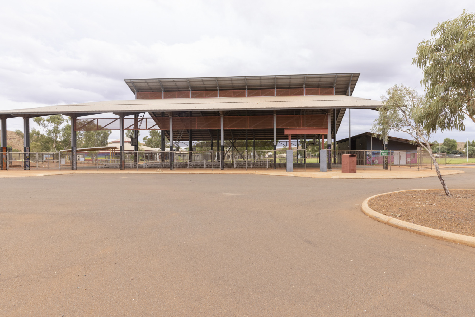 Undercover basketball courts, Roebourne, April 2022. JPG 552.3 KB